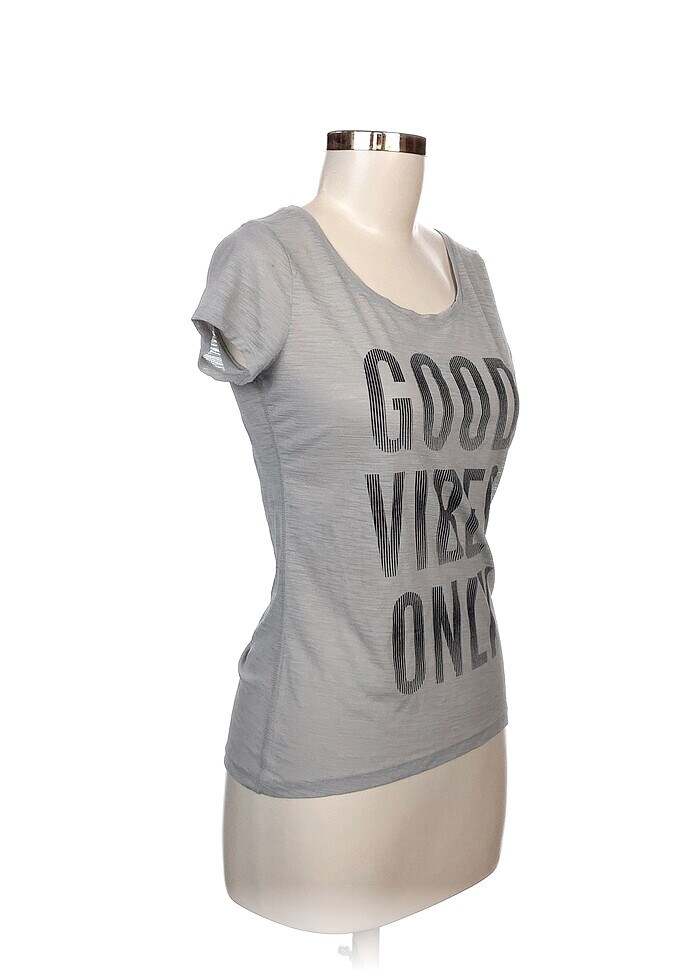 Aeropostale T-shirt %70 İndirimli. - Görsel 2