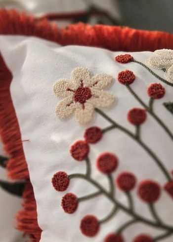 Punch İşlemeli Kırlent Kılıfı - Görsel 2