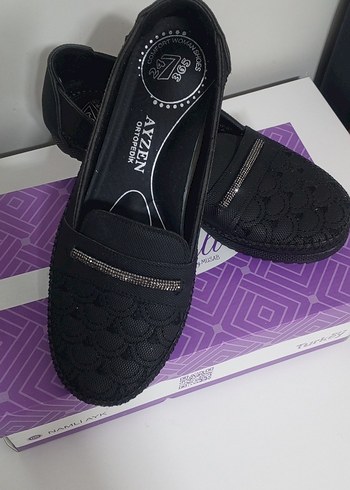 Siyah Dantel Detaylı Kadın Topuklu Babet - Görsel 3