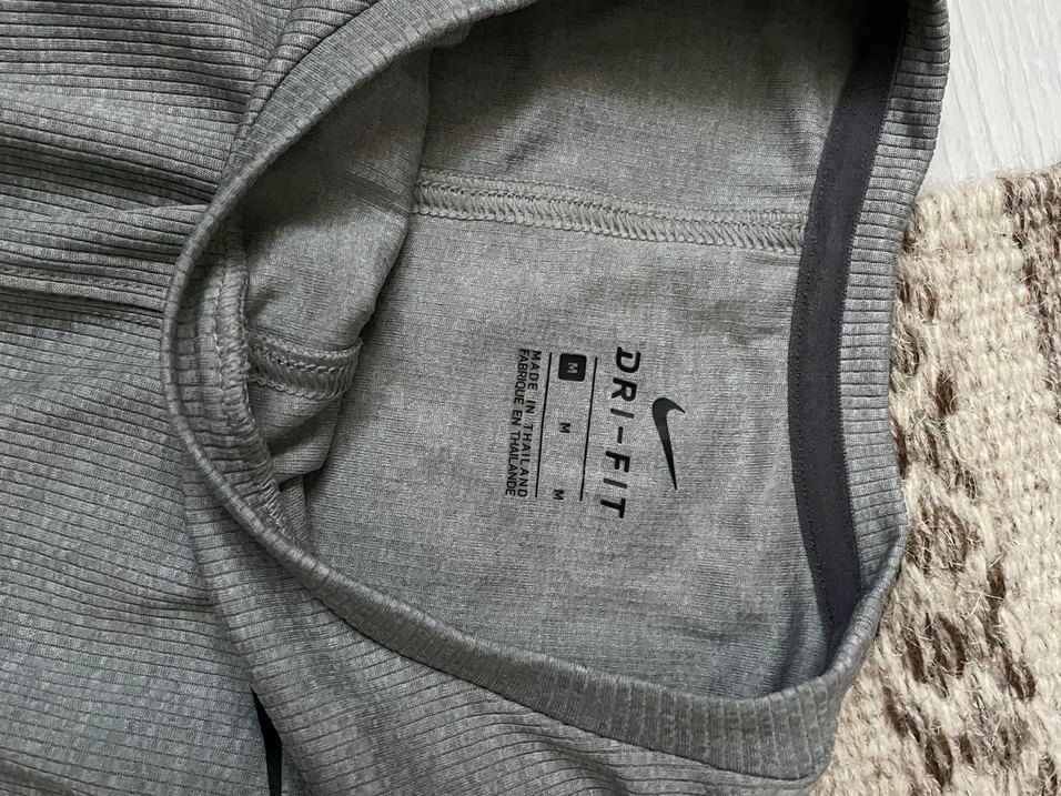 Gri Nike Atlet Spor Tarzı Rahat Kesim - Görsel 2