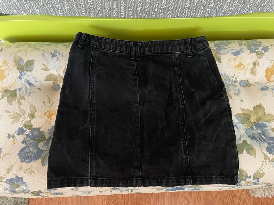 Stradivarius Düğmeli Siyah Midi Denim Mini Etek - Görsel 2