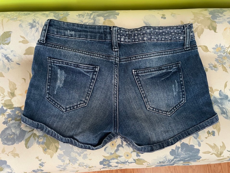 Koton Kadın Mavi Kemerli Mini Denim Şort - Görsel 2
