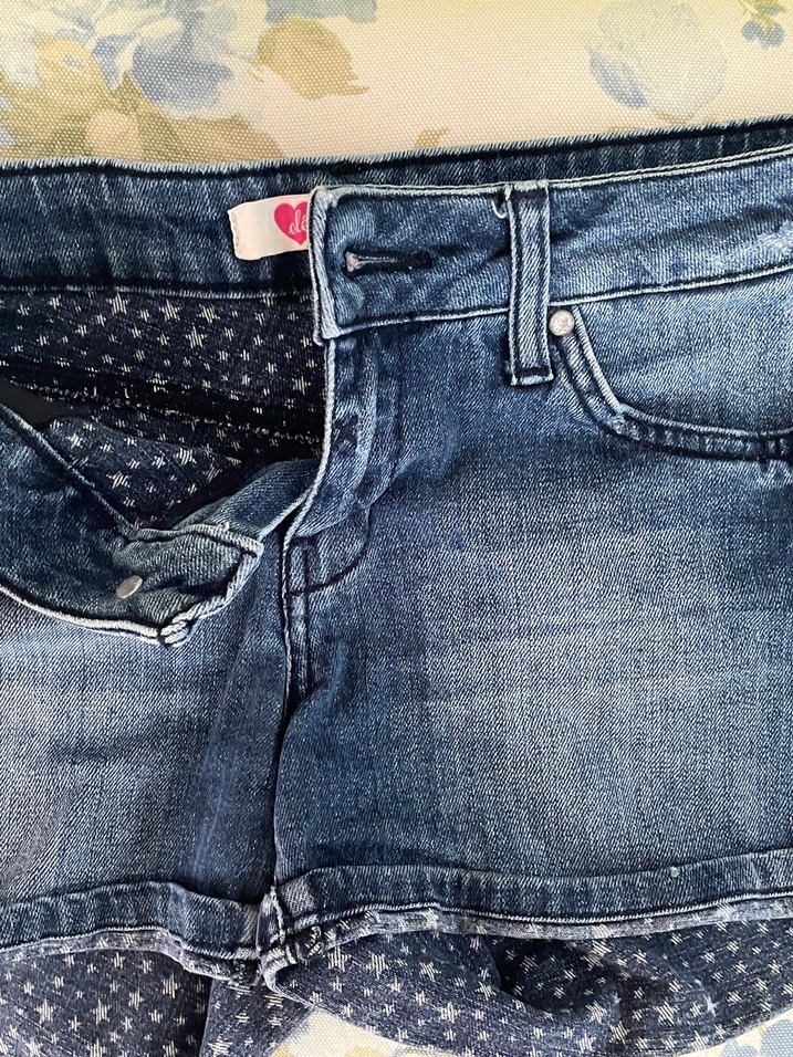 Koton Kadın Mavi Kemerli Mini Denim Şort - Görsel 4