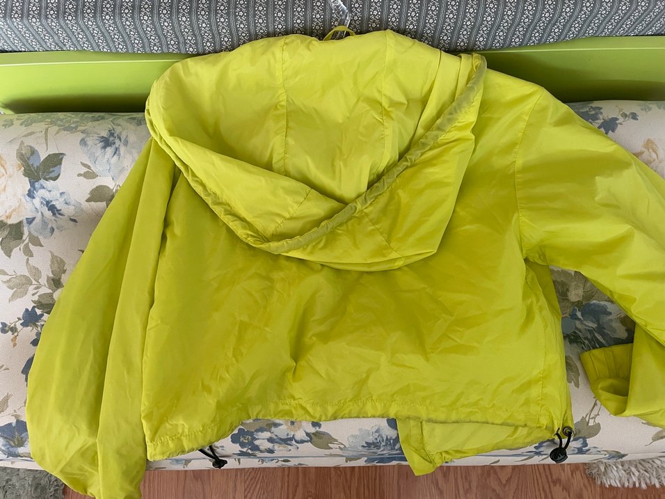 Bershka crop top yağmurluk - Görsel 2