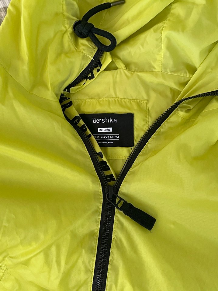 Bershka crop top yağmurluk - Görsel 4