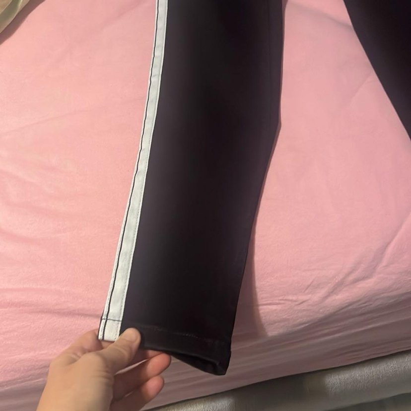 Siyah Yırtmaçlı Dar Kesim Kadın jean Pantolon - Görsel 2