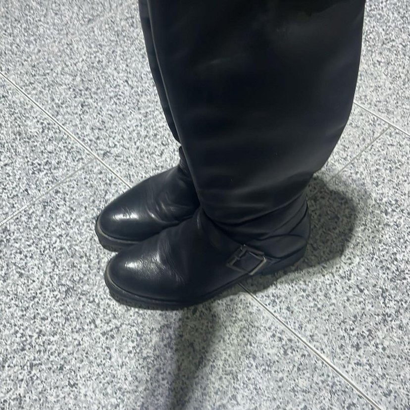 Kadın Siyah Deri Tokalı Dizüstü Çizmeler - Görsel 2