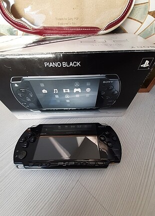 Sony pıano black psp_2006