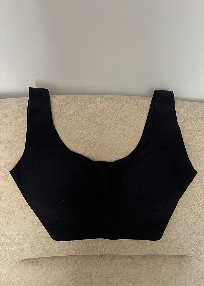 Oysho destekli spor sütyeni - Görsel 2