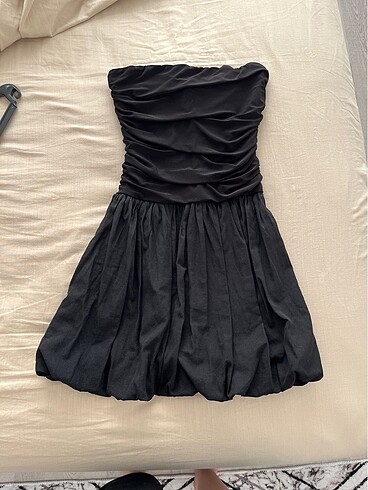 Kısa siyah elbise - Görsel 2