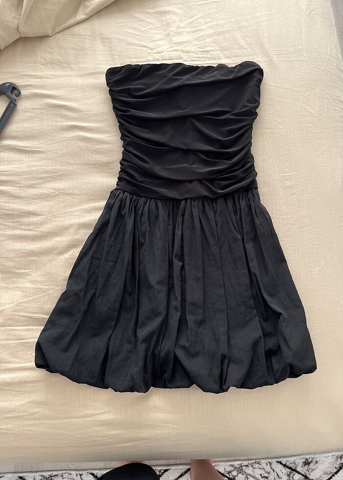 Kısa siyah elbise - Görsel 2