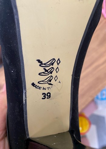 Diğer Siyah Kemer Detaylı Stiletto Topuklu Kadın Ayakkabı