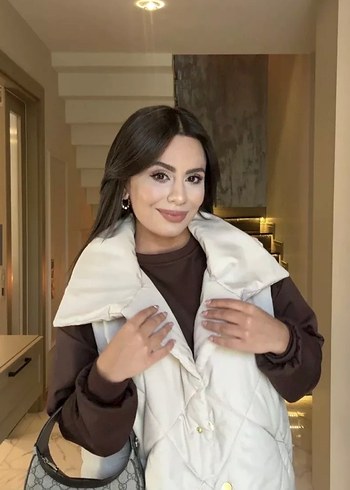 Kapitone Yelek, Yüksek Yakalı, Krem Renk - Görsel 3