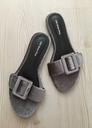 Zara Kadife terlik