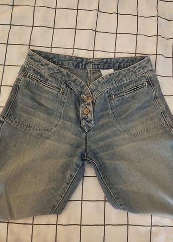 V Detaylı Düşük Bel Jean