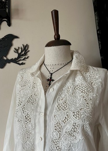 Lace of Purity Gotik Gömlek - Görsel 2