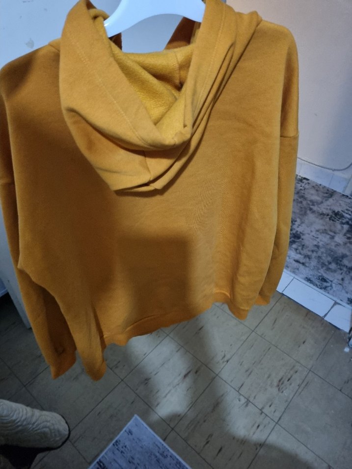 Sarı Kapüşonlu Oversize Sweatshirt - Görsel 3