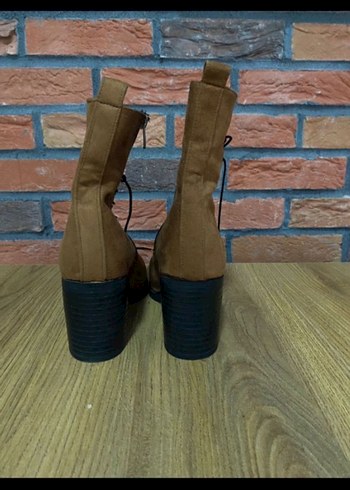 Kahverengi Süet Kadın Bot - Görsel 2