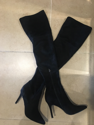 Deichmann Bir kere giyilmistir ince topuk siyah diz ustu 39numara corap ci