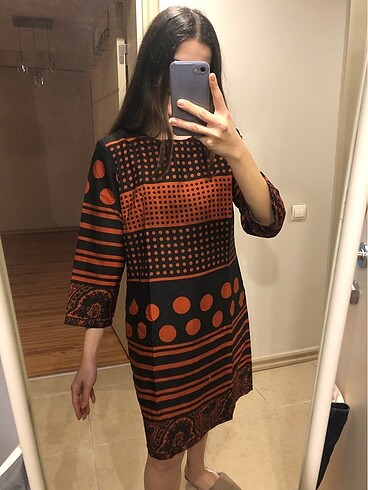 40 Beden çeşitli Renk Mudo collection, 40 beden, tarçın-siyah renk, desenli elbise ???