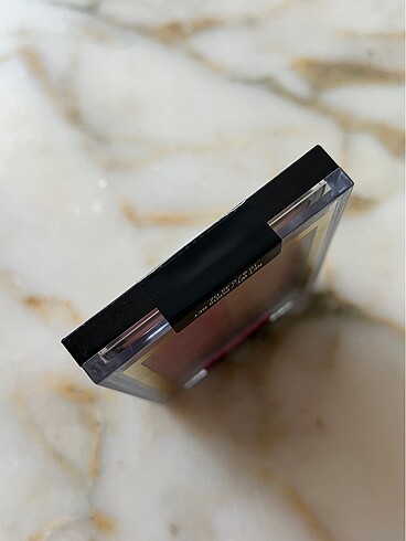 Beden Wet n wild hello halo allık ve aydınlatıcı paleti
