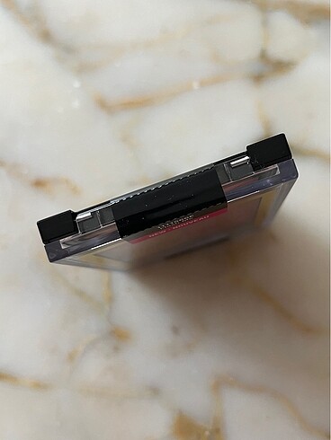 Beden Renk Wet n wild hello halo allık ve aydınlatıcı paleti