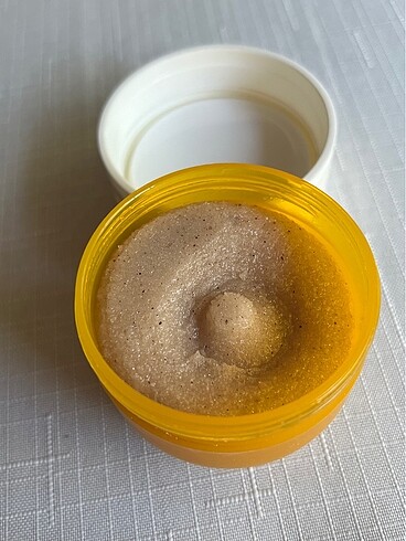 Sol de janeiro bum bum body scrub 75 g