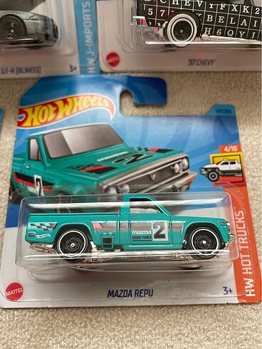 Beden 5 ADET HOT WHEELS