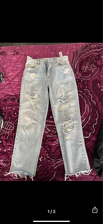 stradivarius yırtık mom jean