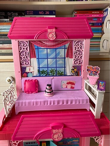  Beden barbie evi ve ürünleri hepsi orijinal tertemiz