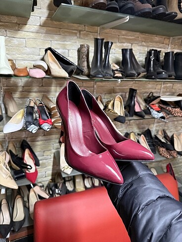 37 Numara Rugan Bordo Kadın Stiletto