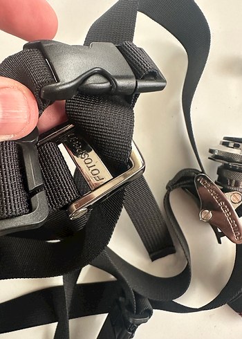 Gri Fotoğraf Makinesi Omuz Askısı 15kg'a Kadar - Görsel 2