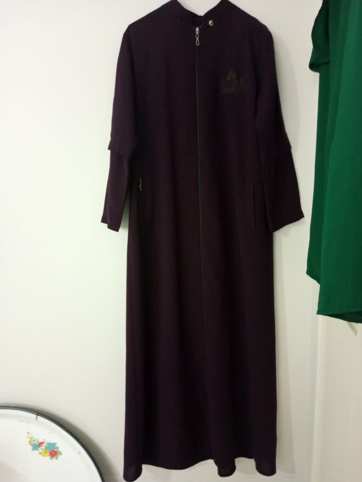 Bordo Nakışlı Fermuarlı Kadın ferace - Görsel 3