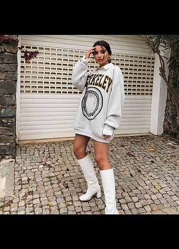 Sweatshirt 