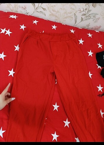 Kırmızı pantolon  - Görsel 3