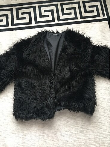 Siyah kürk ceket