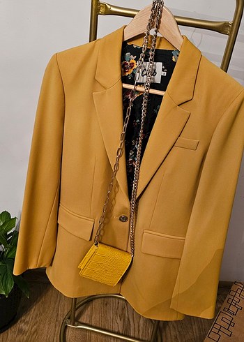 Beymen Club hardal blazer + Ipekyol çanta