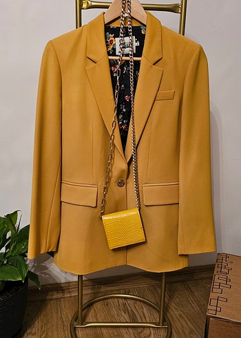 Beymen Club hardal blazer + Ipekyol çanta