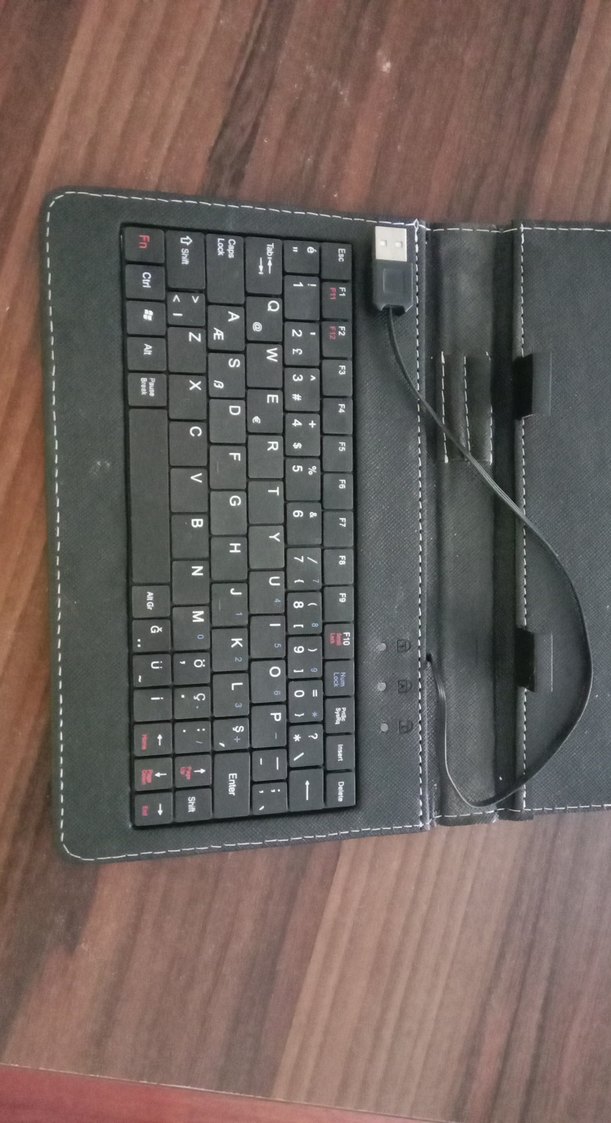 Klavyeli USP girişli tablet kılıfı max 9" - Görsel 2