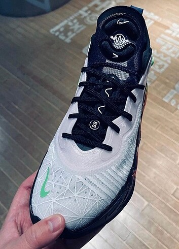 Nike Air Zoom GT 