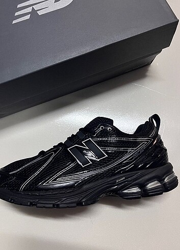 36 Beden New balance 1906 RCH Black