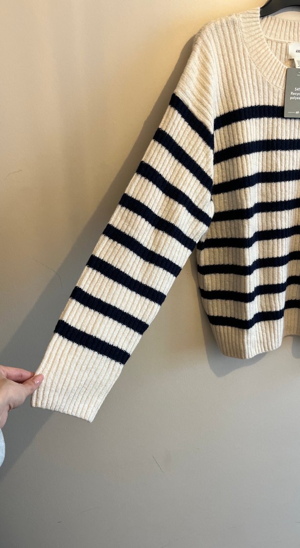 Krem üzerine lacivert Çizgili  Yün Kazak - Görsel 4