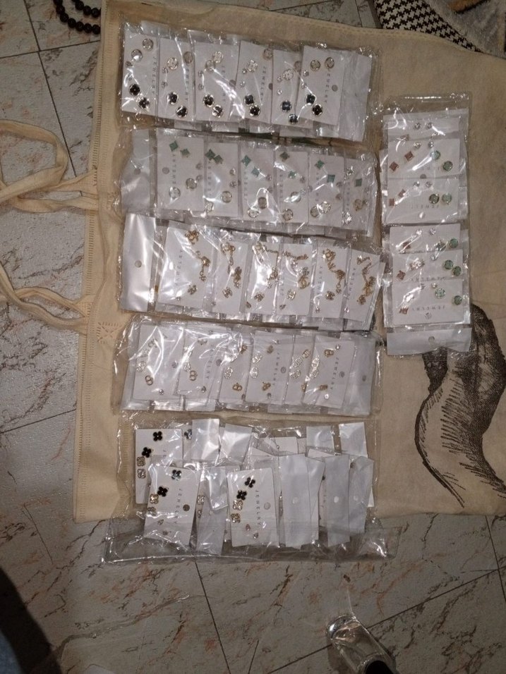 Uzun Beyaz Payetli Bohem Kadın Küpeler - Görsel 2