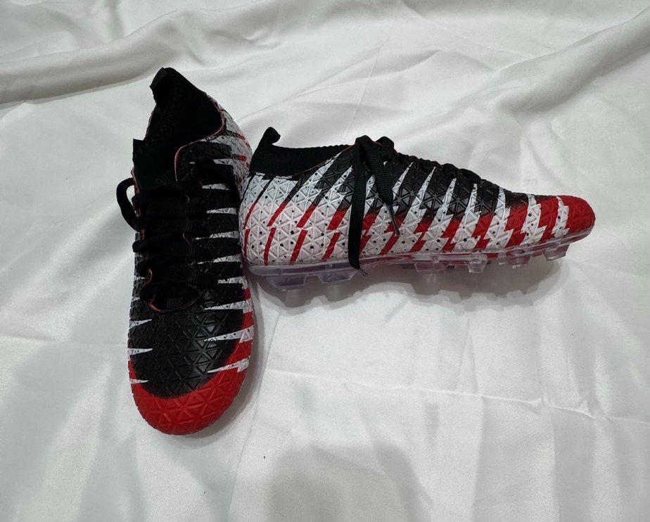 Kırmızı Siyah Zebra Desenli Erkek Futbol Ayakkabısı 37 numbers - Görsel 3