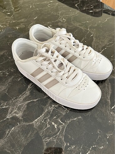 Adidas ayakkabı