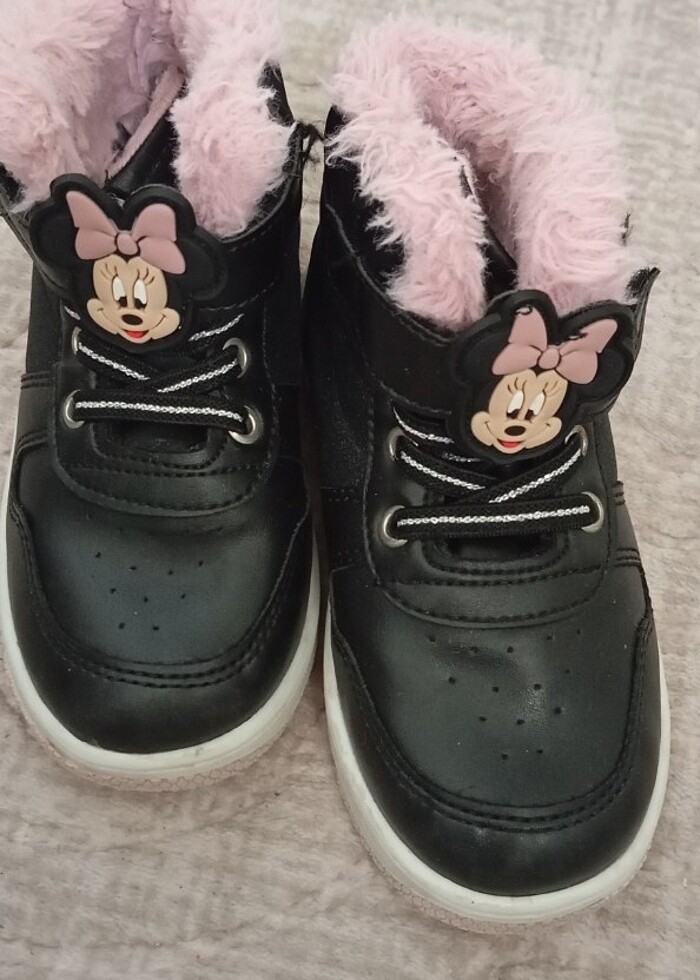 Yanları simli orijinal kız çocuk botu - Görsel 3