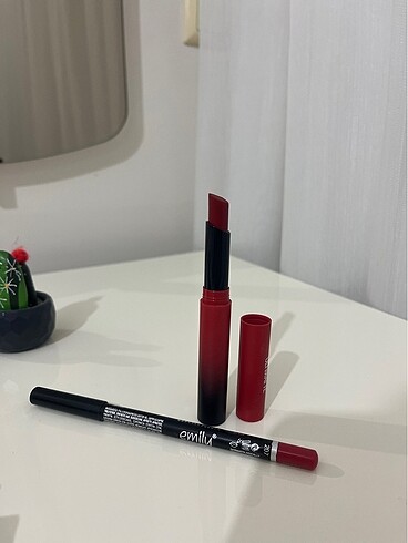 Kırmızı ruj - Görsel 5