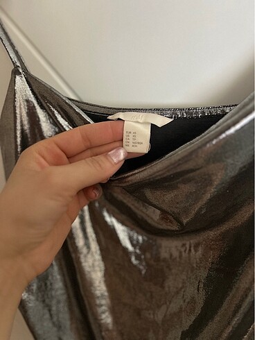 H&M H&M marka Parlak askılı