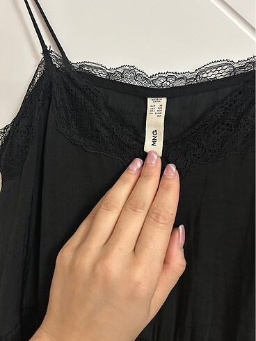 s Beden siyah Renk Mango dantelli askılı