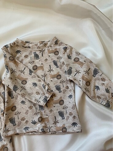 1 Yaş Beden gri Renk 3 lü set pijama takımı 1 yaş